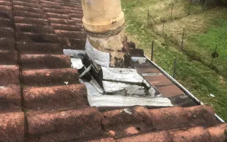 L'entourage de cheminée avant notre intervention