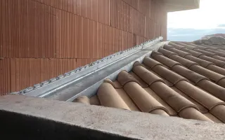 Vue de la couverture depuis une future fenêtre du salon