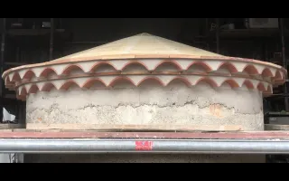 Génoises traditionnelle (2 rangs de tuiles canal et 2 rangs de tomettes)