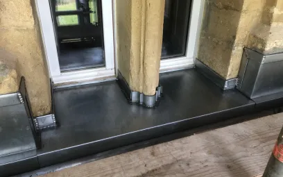 Fenêtres avec appui en zinc